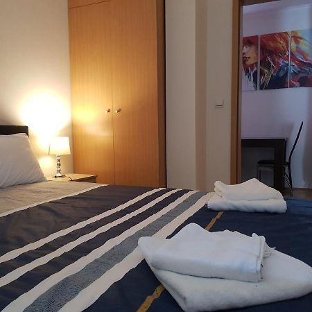 Rajiceva 5- Apartman Sa Prostranom Terasom I Garaznim Mestom Kragujevac Kültér fotó